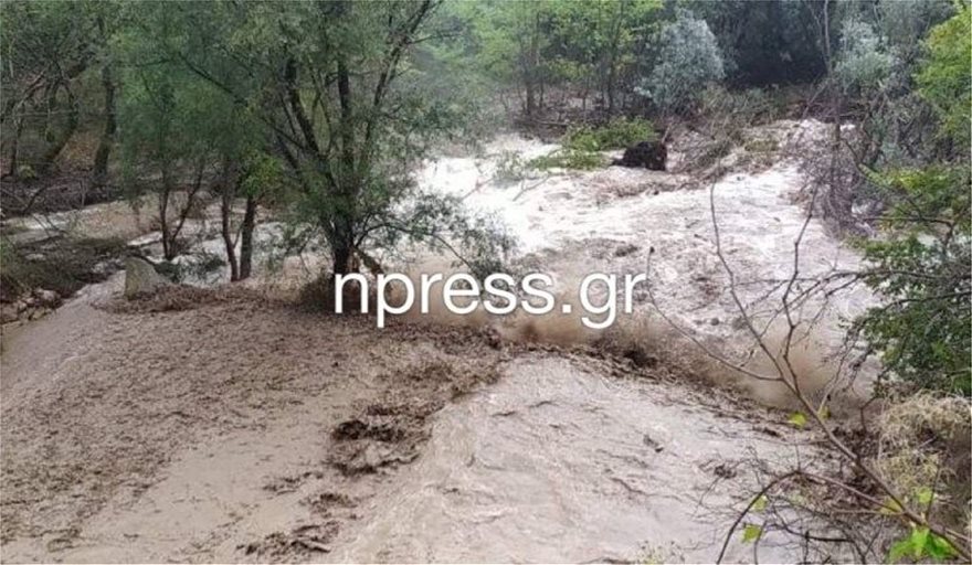 Εγκλωβισμένοι κυνηγοί στη Ναύπακτο - Μεγάλα τα ύψη βροχής στα δυτικά και κεντρικά της χώρας - Φωτογραφία 2