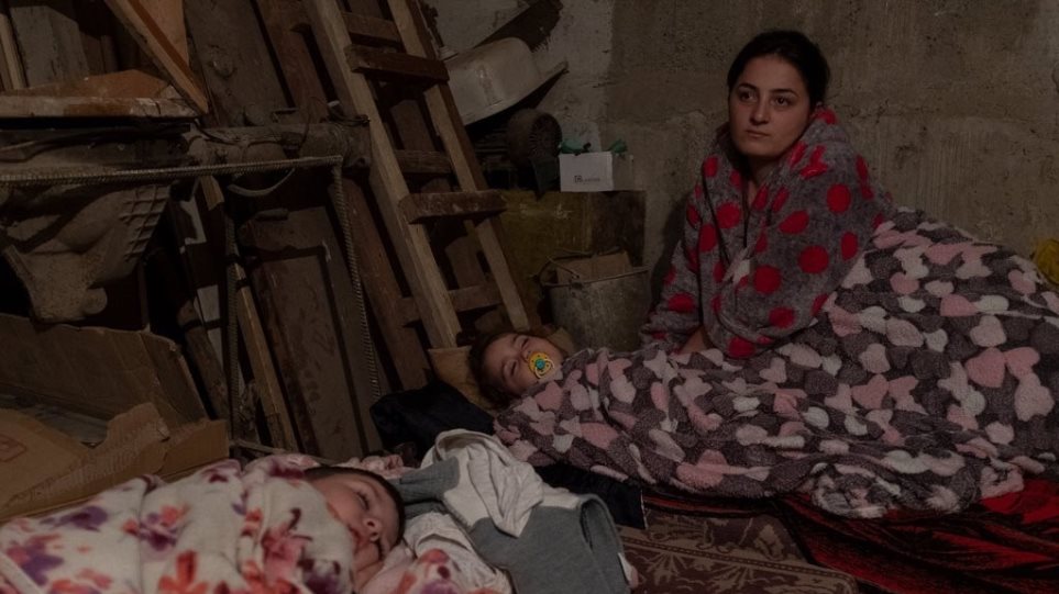Αρμενία - Αζερμπαϊτζάν: «Ακόμα και οι γυναίκες είναι έτοιμες να πολεμήσουν» λέει δημοσιογράφος από την Αρμενία - Φωτογραφία 1