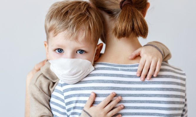 Κορονοϊός: Προκαλεί Πολυσυστηματικό Φλεγμονώδες Σύνδρομο σε κάποια παιδιά – Τι συμπτώματα παρουσιάζουν - Φωτογραφία 1