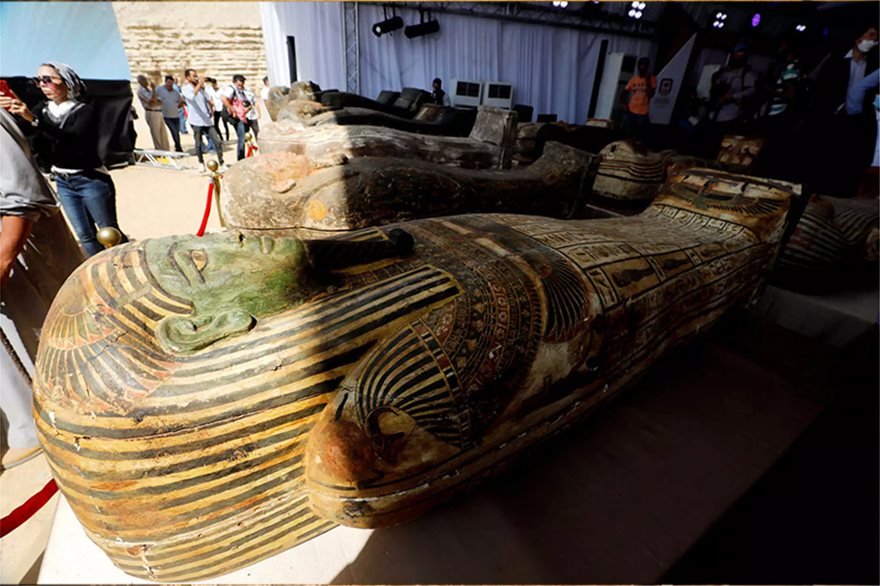 Η «σπουδαιότερη ανακάλυψη» στην Αίγυπτο: Στο φως 59 σαρκοφάγοι στη Νεκρόπολη της Σακκάρα - Φωτογραφία 3