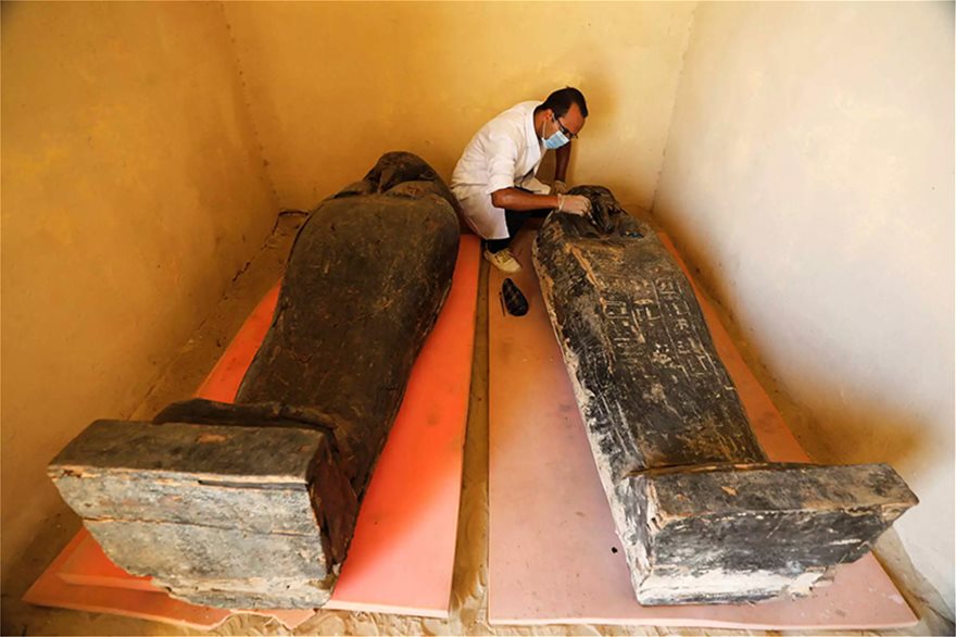 Η «σπουδαιότερη ανακάλυψη» στην Αίγυπτο: Στο φως 59 σαρκοφάγοι στη Νεκρόπολη της Σακκάρα - Φωτογραφία 9