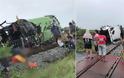 Τρομακτικό δυστύχημα στην Ταϊλάνδη: Λεωφορείο συγκρούστηκε με τρένο - Τουλάχιστον 17 νεκροί - Φωτογραφία 2