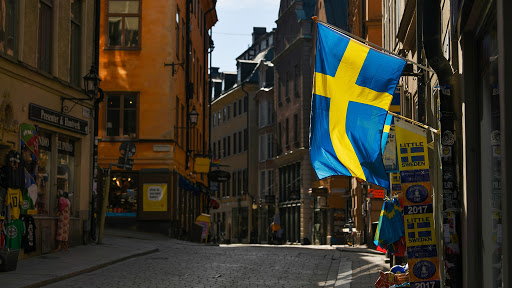 Έσπασε το φράγμα των 100.000 κρουσμάτων κοροναϊού στη Σουηδία - Φωτογραφία 1