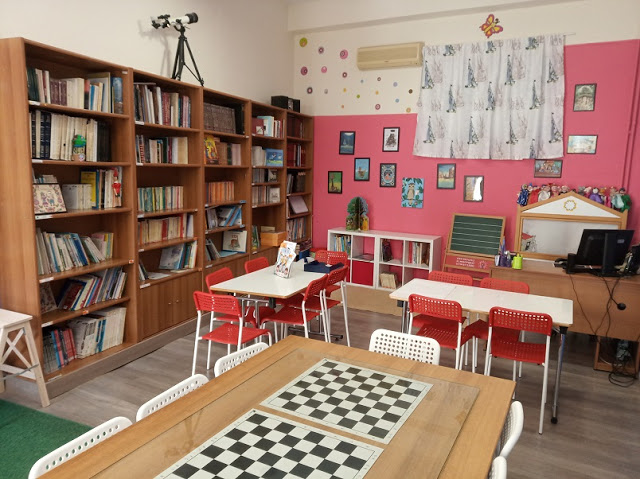 Ανοιχτή για τους μικρούς μαθητές και μαθήτριες η Σχολική Βιβλιοθήκη του Δ.Σ. Αστακού. - Φωτογραφία 2