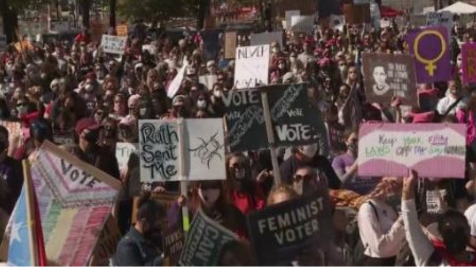 ΗΠΑ: Χιλιάδες γυναίκες διαδηλώνουν κατά του διορισμού της Έιμι Κόνεϊ Μπάρετ - Φωτογραφία 1