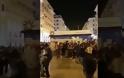 «Χαμός» χθες στη Θεσσαλονίκη - Συνωστισμός στην πλατεία Αριστοτέλους - Φωτογραφία 2