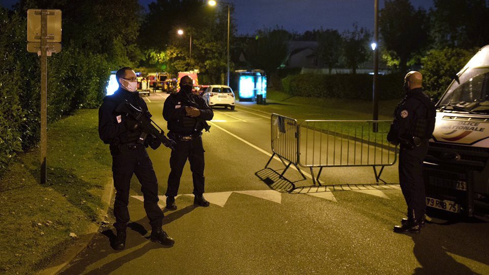 Η γαλλική Γερουσία ενέκρινε πρόταση νόμου κατά του «ριζοσπαστικού ισλαμισμού» μετά την τρομοκρατική επίθεση - Φωτογραφία 1