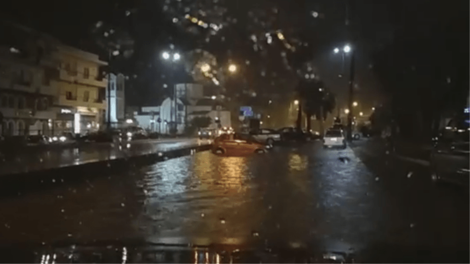 Κρήτη - Έπεσε το… ταβάνι στο «Νίκος Καζαντζάκης» - Ποτάμια οι δρόμοι, πλημμύρισαν υπόγεια - Φωτογραφία 1