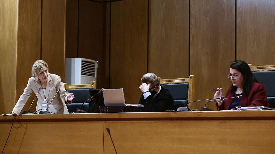 Δίκη Χρυσής Αυγής: Το μπρα ντε φερ προέδρου – εισαγγελέα στο προσκήνιο της σημερινής διαδικασίας - Φωτογραφία 1