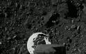 Το σκάφος OSIRIS-REx κατάφερε να αγγίξει τον αστεροειδή Μπενού για να συλλέξει δείγμα από την επιφάνειά του - Φωτογραφία 2