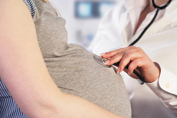 Σε καραντίνα δεκάδες έγκυες στο Βόλο, μετά από εντοπισμό θετικού κρούσματος σε γυναικολόγο - Φωτογραφία 1