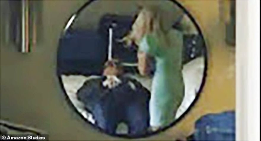 ΗΠΑ: Σάλος για τον ξαπλωμένο Ρούντι Τζουλιάνι και το χέρι στο παντελόνι μπροστά σε νεαρή δημοσιογράφο - Φωτογραφία 2