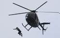 Βρετανία: Έπεσε από ελικόπτερο σε ύψος 40 μέτρων χωρίς αλεξίπτωτο!