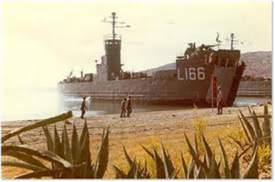 Το ναυάγιο του οχηματαγωγού του ΠΝ «ΜΕΡΛΙΝ» από δεξαμενοπλοιο του Νιάρχου - Φωτογραφία 5