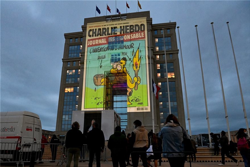 Charlie Hebdo: Σάτιρα πέρα από τα όρια, πέρα από τις σφαίρες και το αίμα - Φωτογραφία 2