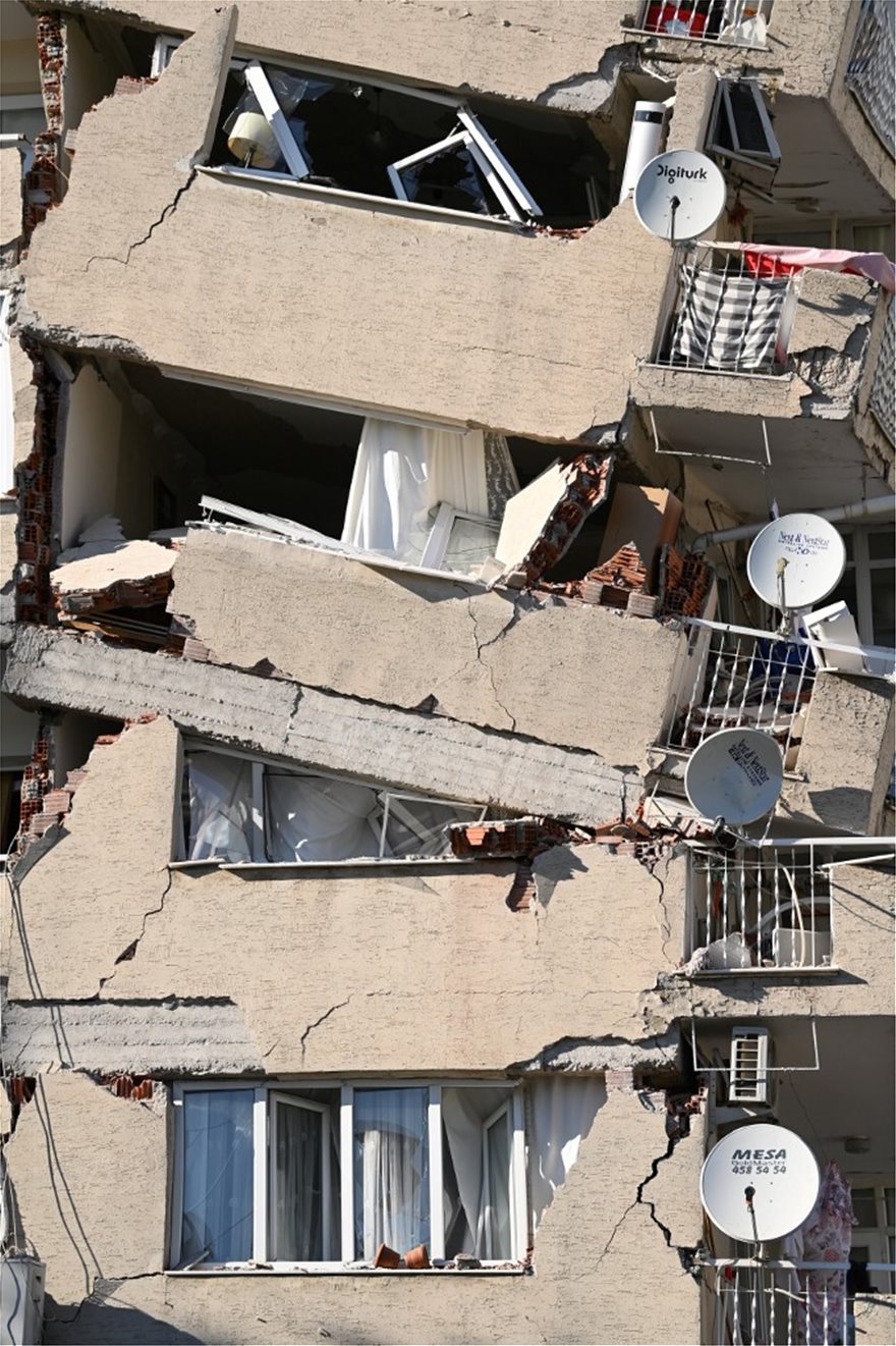 Σεισμός στην Τουρκία: Στους 42 οι νεκροί - Φωτογραφία 2