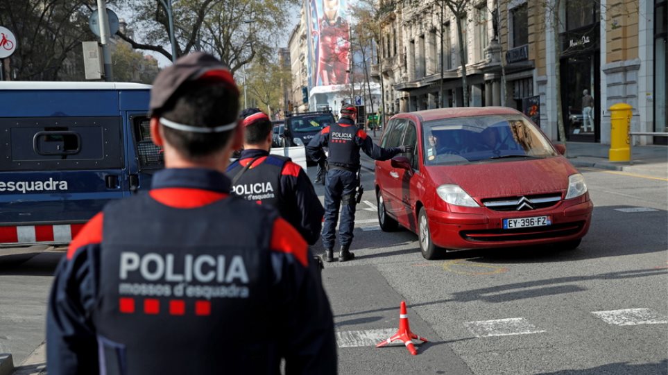 Ισπανία: Συνελήφθη Μαροκινός που εγκωμίαζε τον αποκεφαλισμό του Πατί - Φωτογραφία 1