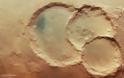 Άρης: Βρέθηκε σπάνιος τριπλός κρατήρας - Δείτε φωτογραφία - Φωτογραφία 1