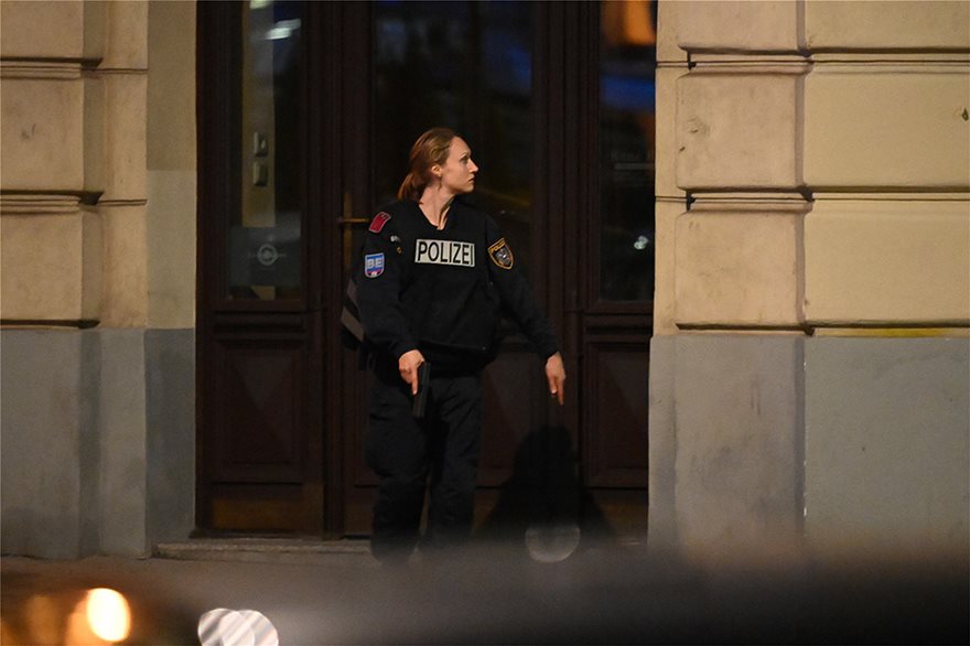 Βιέννη: Επίθεση σε συναγωγή και σε άλλα σημεία - Πληροφορίες για 7 νεκρούς και πολλούς τραυματίες - Φωτογραφία 3
