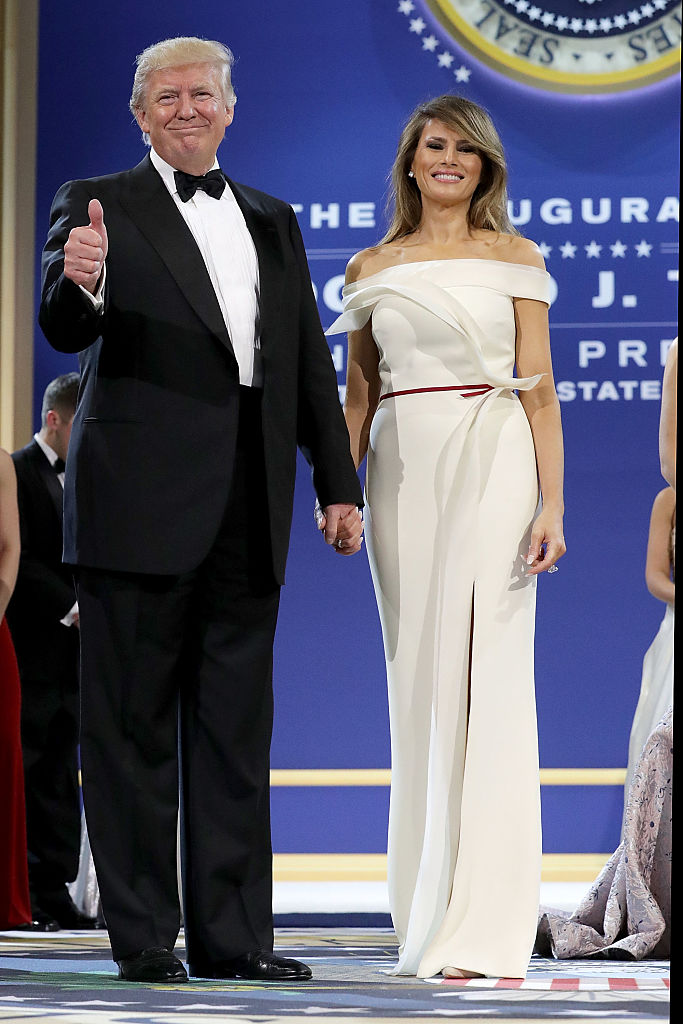 Melania Trump: Το Gucci φόρεμα που επέλεξε για να ψηφίσει και οι πιο πολυσυζητημένες εμφανίσεις της - Φωτογραφία 4