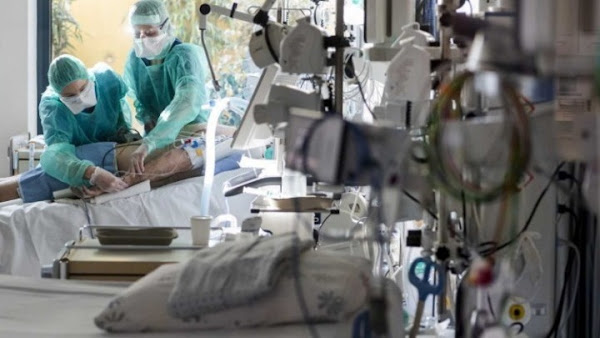 Πολωνία: Γέμισαν τα νοσοκομεία Δεν έχουμε που να παραδώσουμε τους ασθενείς - Φωτογραφία 1