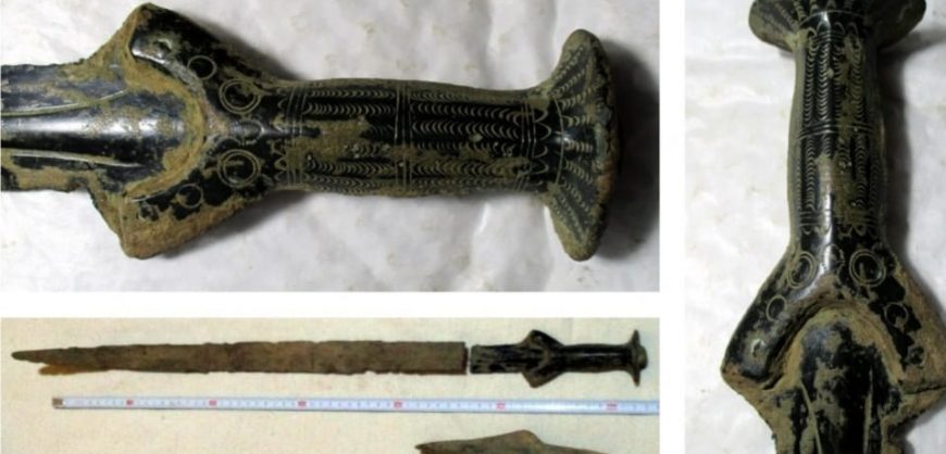 Σπαθί 3,300 ετών που βρέθηκε στην Τσεχική Δημοκρατία - Φωτογραφία 1