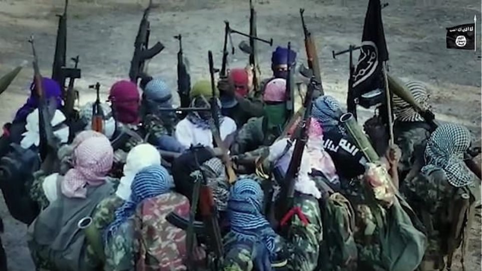 Μοζαμβίκη - ISIS: Σφαγή από τζιχαντιστές - Αποκεφάλισαν και διαμέλισαν 50 άτομα σε γήπεδο - Φωτογραφία 1