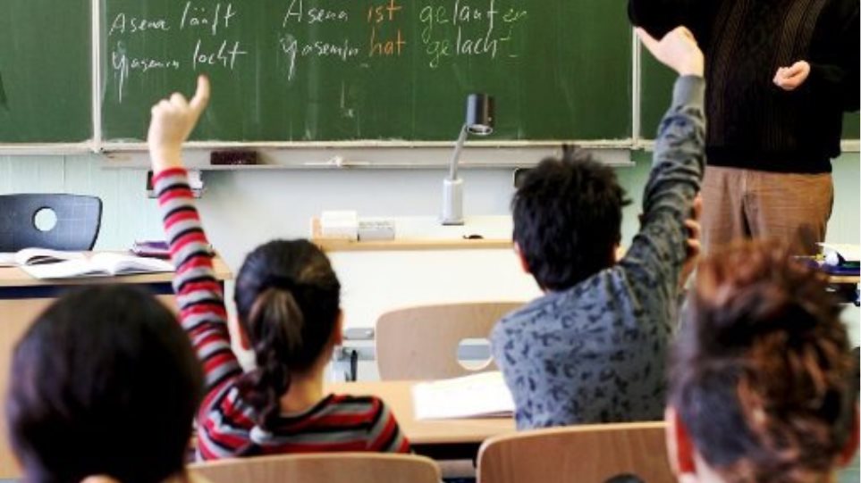 Πάνω από 300.000 μαθητές και 30.000 δάσκαλοι και καθηγητές σε καραντίνα στη Γερμανία - Φωτογραφία 1