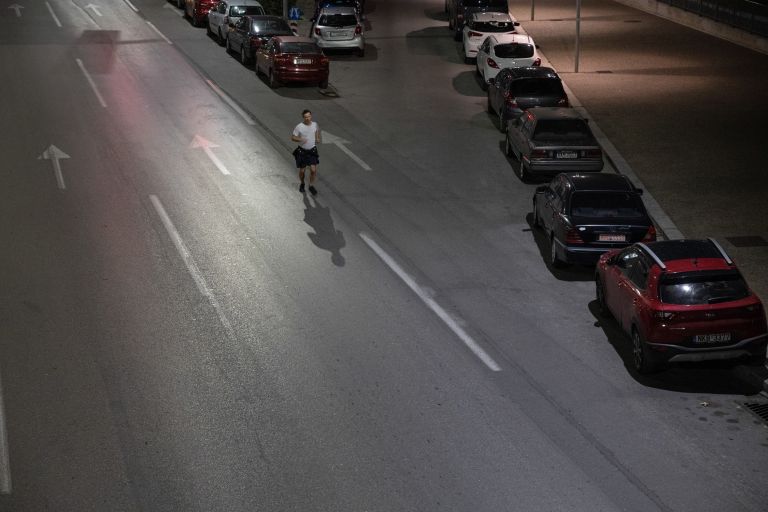 Χαρδαλιάς: Απαγόρευση της κυκλοφορίας σε όλη τη χώρα μετά τις 9 το βράδυ - Φωτογραφία 1