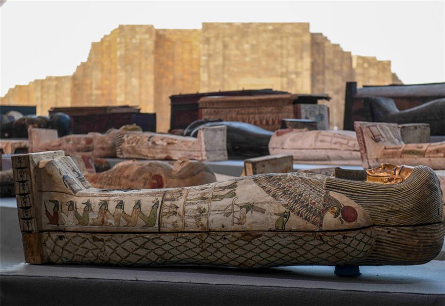Ιστορική ανακάλυψη στην Αίγυπτο: Στο «φως» 100 άθικτες σαρκοφάγοι - Φωτογραφία 2