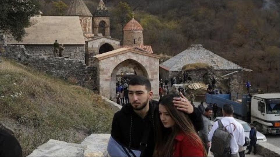 Ναγκόρνο Καραμπάχ: Προθεσμία 10 ημερών του Αζερμπαϊτζάν στη Αρμενία για εκκένωση της Καλμπατζάρ - Φωτογραφία 2