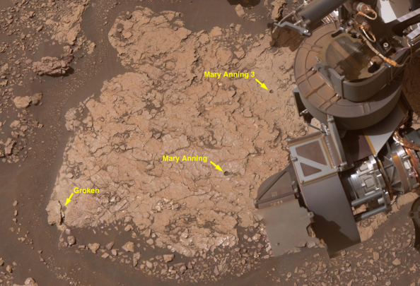Το διαστημικό όχημα Curiosity  αυτο-φωτογραφίζεται στην επιφάνεια του Άρη - Φωτογραφία 2