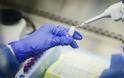 Γαλλία: Το εμβόλιο της Sanofi θα συντηρείται σε απλό ψυγείο