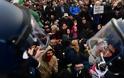 Γερμανία: Συγκρούσεις αστυνομικών και αρνητών της μάσκας στο Βερολίνο