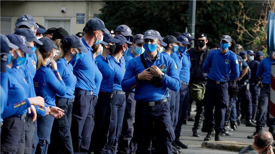 Ο.Δ.Ο.Σ: Η ομάδα με τις γαλάζιες στολές που θα αλλάξει το κέντρο της Αθήνας - Φωτογραφία 4