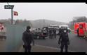 Βερολίνο: Αυτοκίνητο έπεσε στην πύλη της Καγκελαρίας - Φωτογραφία 1