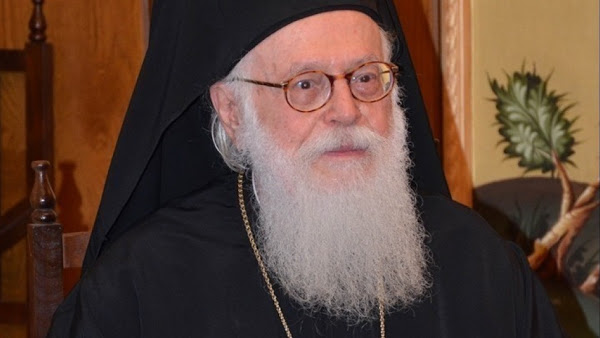Ξανά με πυρετό ο Αρχιεπίσκοπος Αλβανίας Αναστάσιος - Φωτογραφία 1