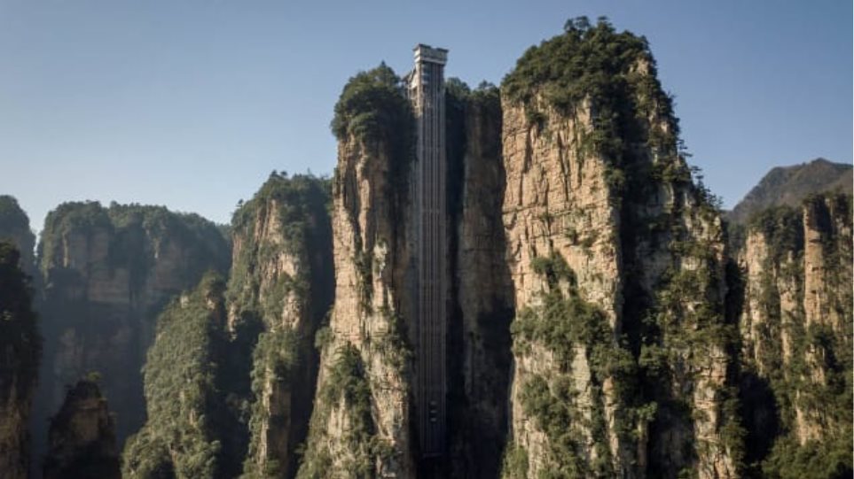 Ο πιο ψηλός υπαίθριος ανελκυστήρας στον κόσμο έχει ύψος 326 μέτρα - Φωτογραφία 1