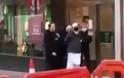 Δυο άτομα μαχαιρώθηκαν σε κατάστημα Marks & Spencer στο Μπέρνλι της Βρετανίας