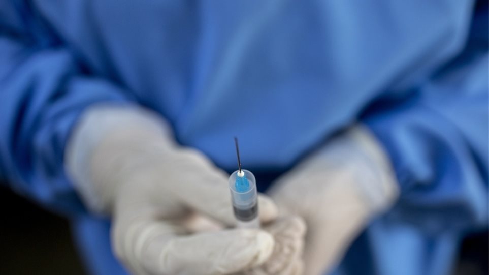 Δυσαρέσκεια στη Γερμανία για τη «σπουδή» της Βρετανίας να εγκρίνει το εμβόλιο - Φωτογραφία 1