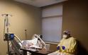 ΗΠΑ: Ρεκόρ εισαγωγών στα νοσοκομεία-Ξεπέρασαν τις 100.000 οι νοσηλείες - Φωτογραφία 2