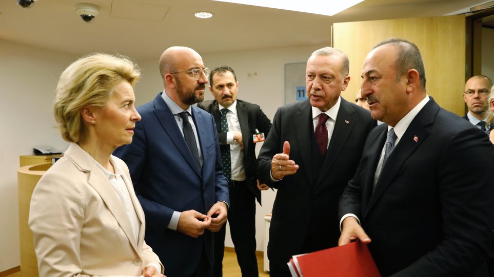 Ρετζέπ Ταγίπ Ερντογάν: Η πολεμική ρητορική του Τούρκου Προέδρου εναντίον της ΕΕ - Φωτογραφία 1
