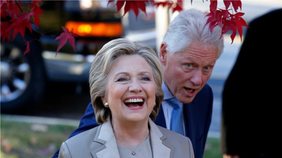Sun: O Μπιλ Κλίντον φοβάται ότι θα τον χωρίσει η Χίλαρι - Η επίσκεψη που τον έκαψε - Φωτογραφία 1