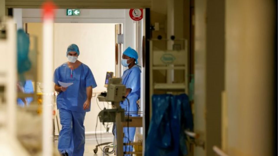 Ελβετία: Τα μεγαλύτερα νοσοκομεία της χώρας ζητούν αυστηροποίηση των μέτρων - Φωτογραφία 1