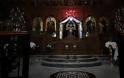 «Πένθιμες καμπάνες» για τις κλειστές εκκλησίες - Οι ιερείς καλούν την κυβέρνηση να το... ξανασκεφτεί - Φωτογραφία 2
