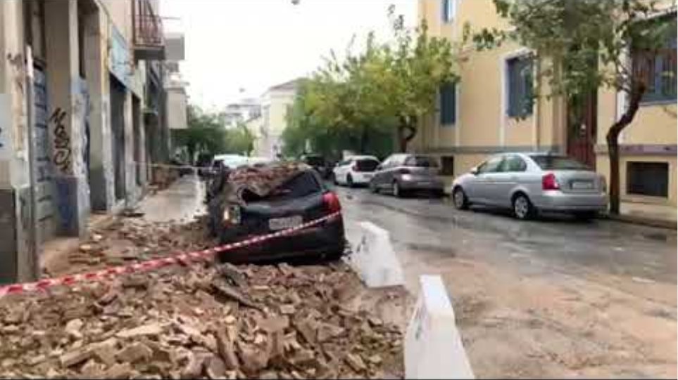 Προβλήματα από την κακοκαιρία στην Αθήνα - Πότε εξασθενούν οι βροχές - Φωτογραφία 3