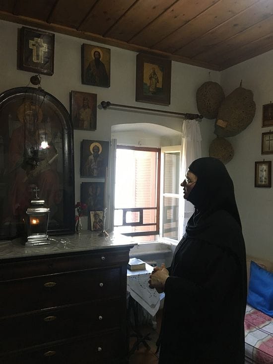 Η Θαυματουργή Εικόνα της Παναγίας της Σηλυβριανής, στο δωμάτιο του Αγίου Νεκταρίου στην Αίγινα - Φωτογραφία 1