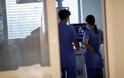 Αναβρασμός στα ελληνικά νοσοκομεία – Υψηλό το ποσοστό υγειονομικών που δεν θέλουν να εμβολιαστούν