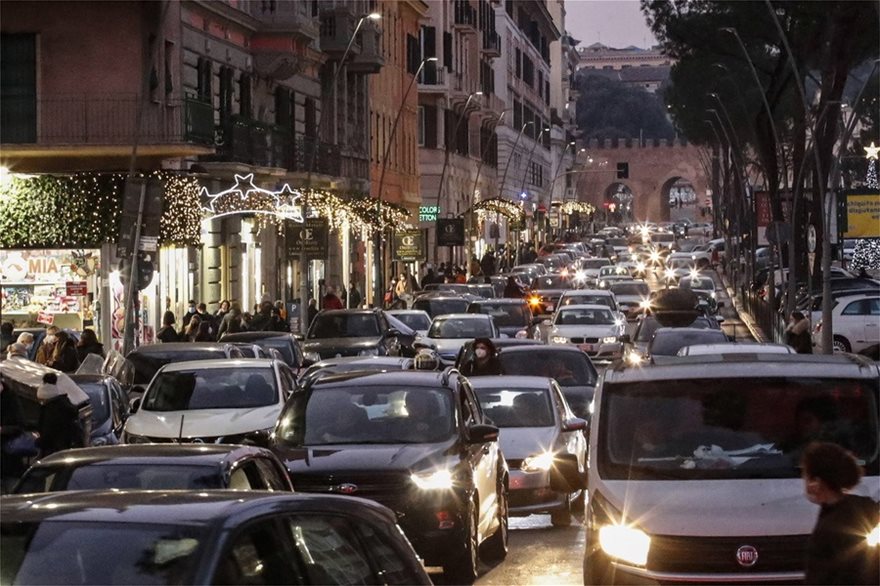 Ιταλία - «Κόκκινη ζώνη» από αύριο στις 5 το πρωί ολόκληρη η χώρα - Φωτογραφία 3