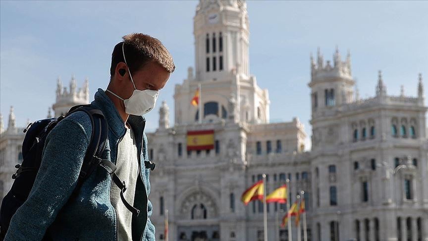 Η Ισπανία θα φακελώσει’ όσους πολίτες αρνηθούν να εμβολιαστούν κατά του κορονοϊού - Φωτογραφία 1